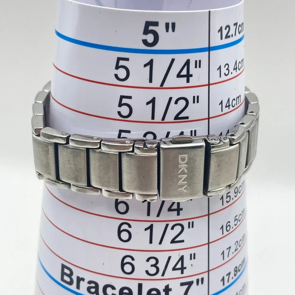 DKNY Women's Watch 17mm Brushed Silver Tone Blue Dial WR New Battery SMALL 6